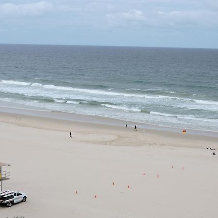 President Holiday Apartments - Absolute Beachfront Gold Coast Eksteriør bilde