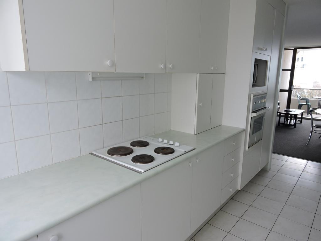 President Holiday Apartments - Absolute Beachfront Gold Coast Eksteriør bilde