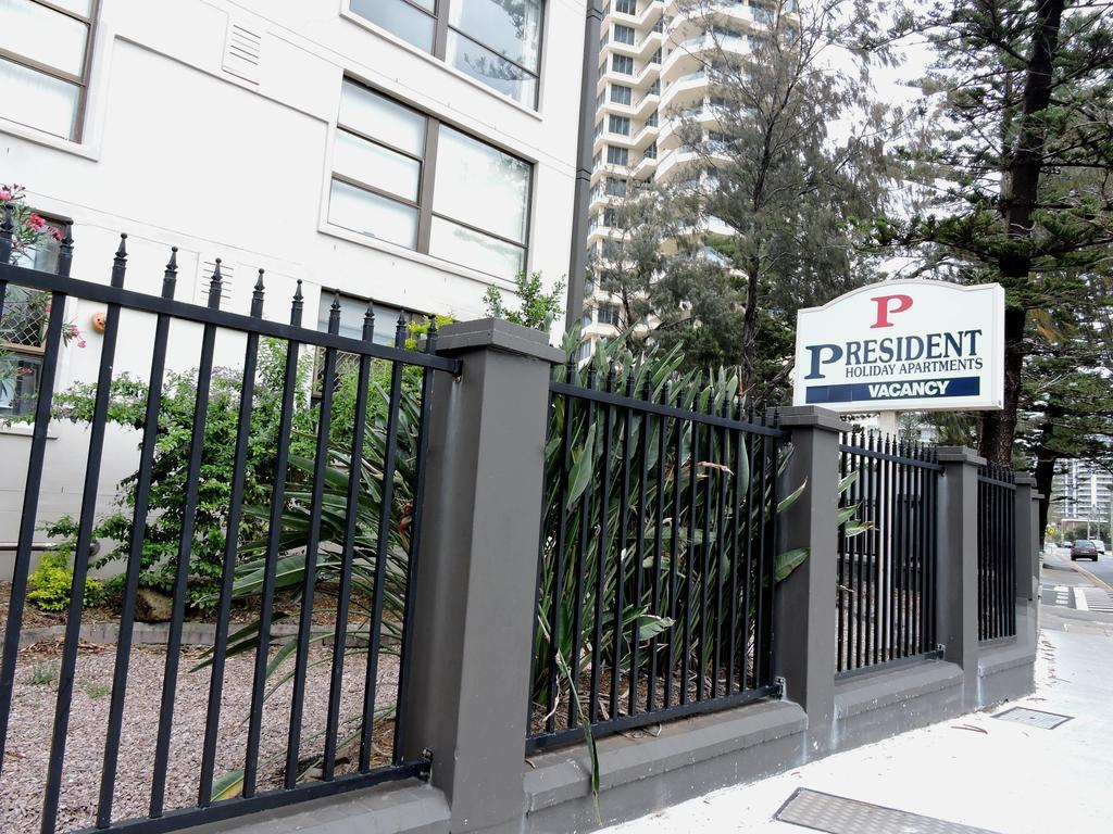 President Holiday Apartments - Absolute Beachfront Gold Coast Eksteriør bilde