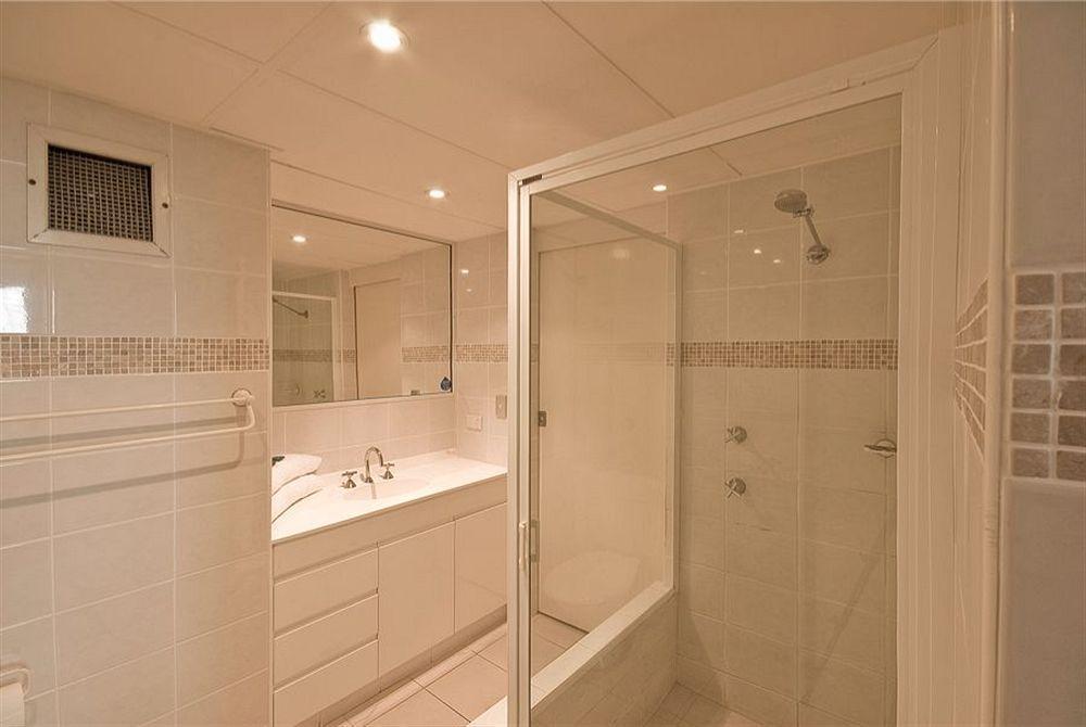 President Holiday Apartments - Absolute Beachfront Gold Coast Eksteriør bilde