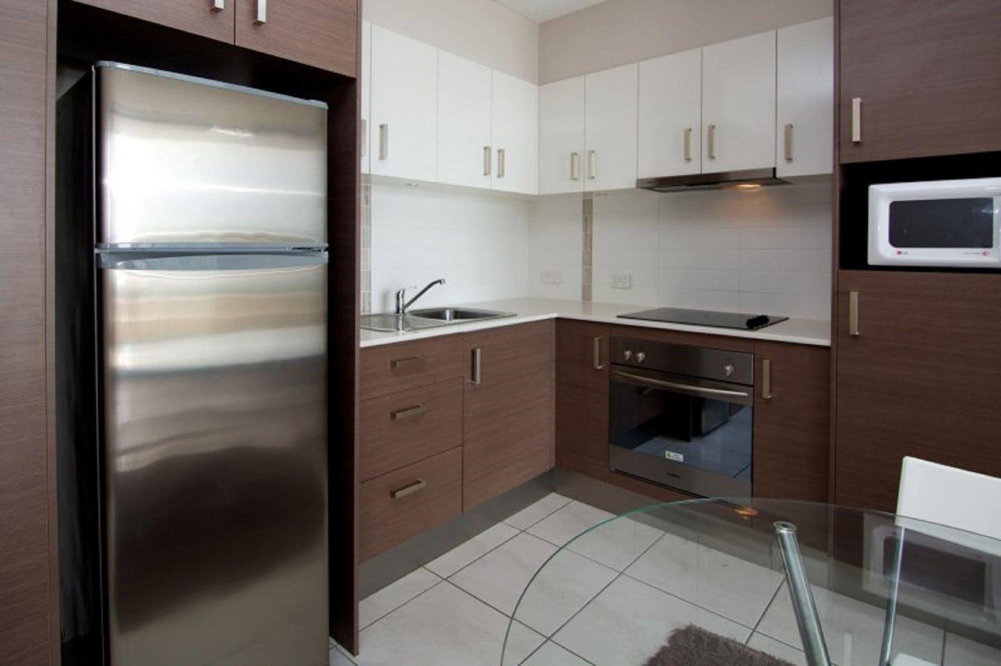 President Holiday Apartments - Absolute Beachfront Gold Coast Eksteriør bilde