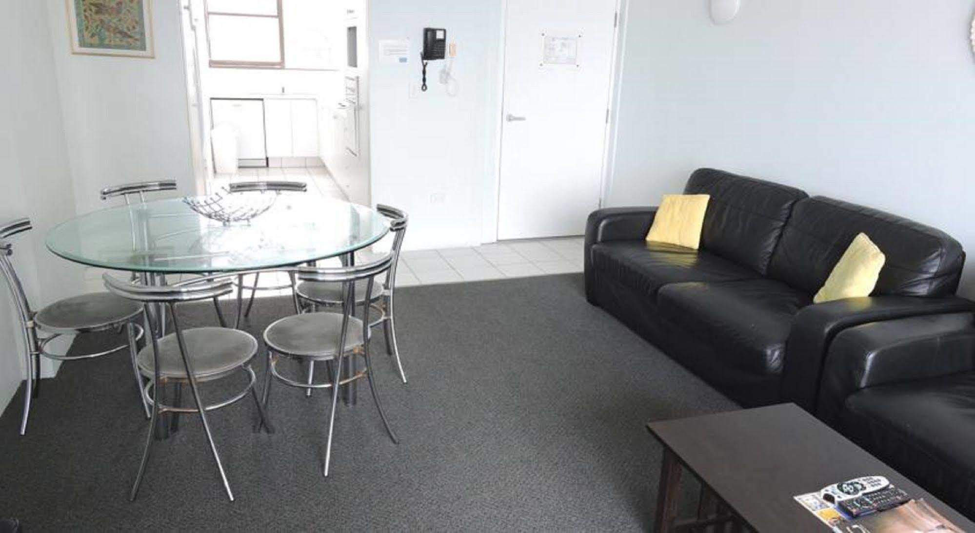 President Holiday Apartments - Absolute Beachfront Gold Coast Eksteriør bilde