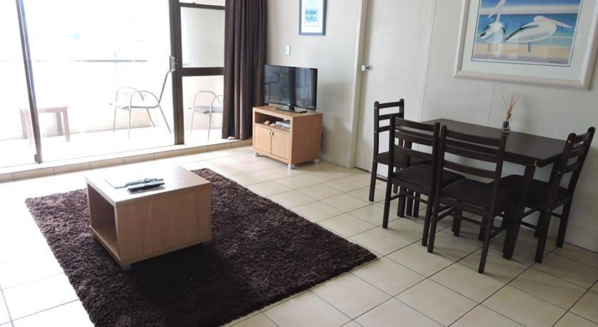 President Holiday Apartments - Absolute Beachfront Gold Coast Eksteriør bilde