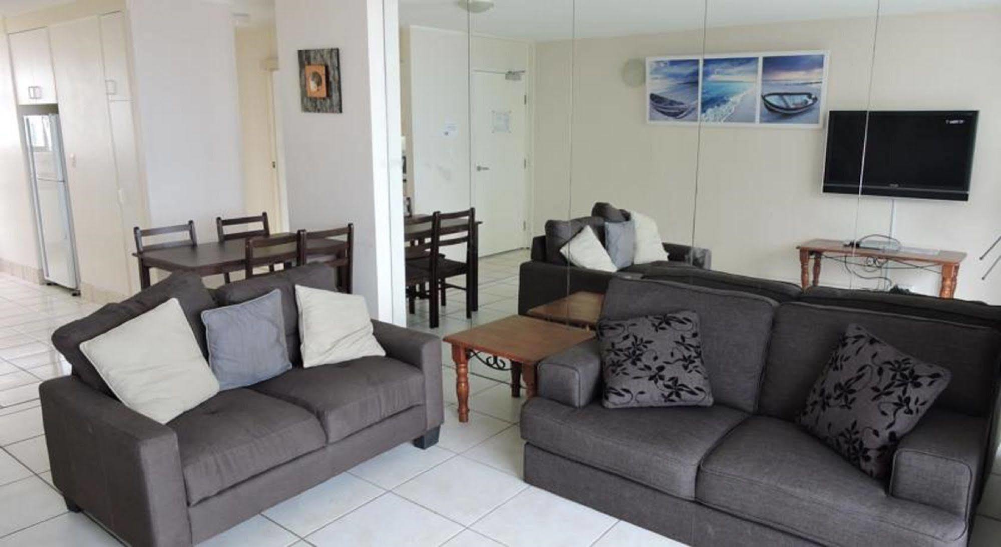President Holiday Apartments - Absolute Beachfront Gold Coast Eksteriør bilde
